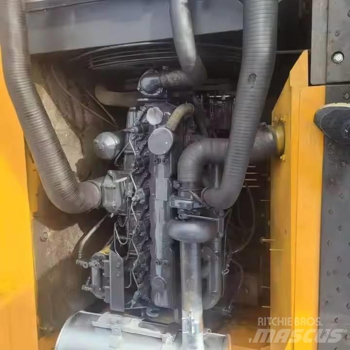 Hyundai 225LC-9s Crawler excavators