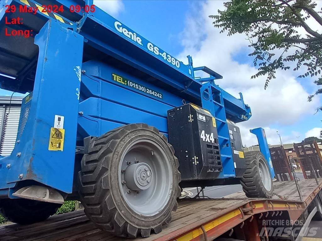 Genie GS 4390 Scissor lifts