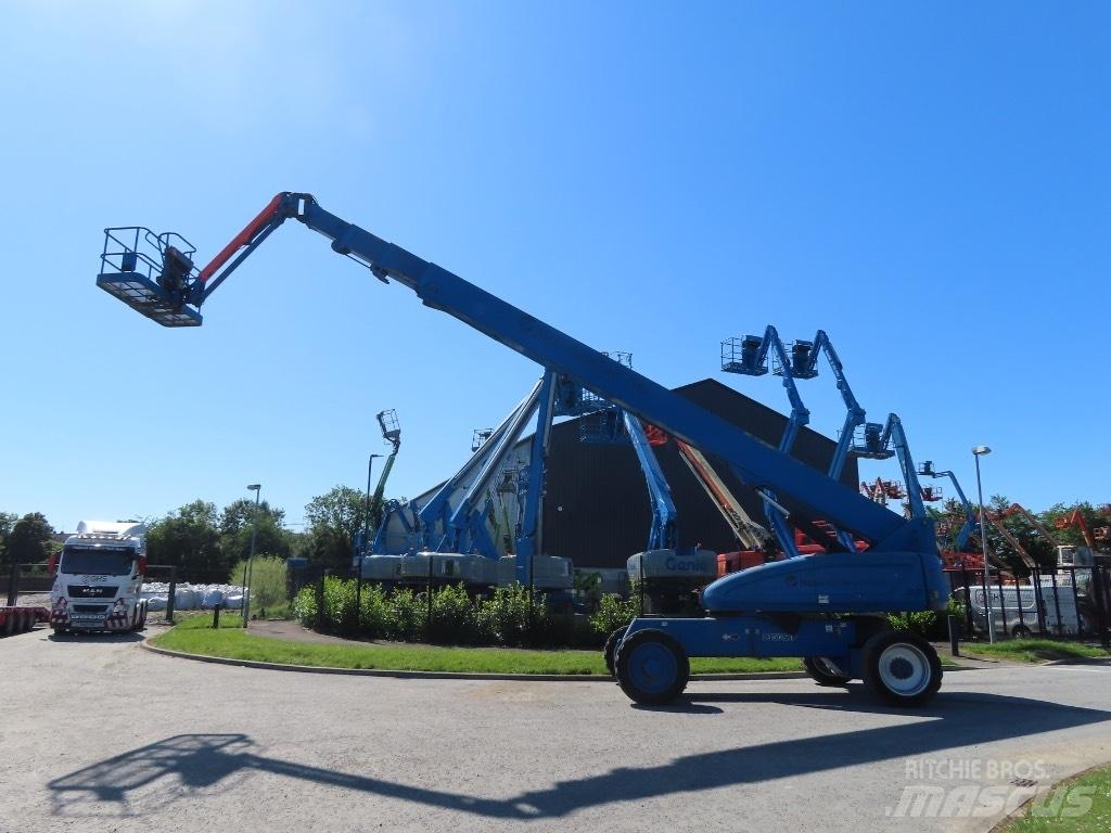JLG 1350 SJP Telescopic boom lifts
