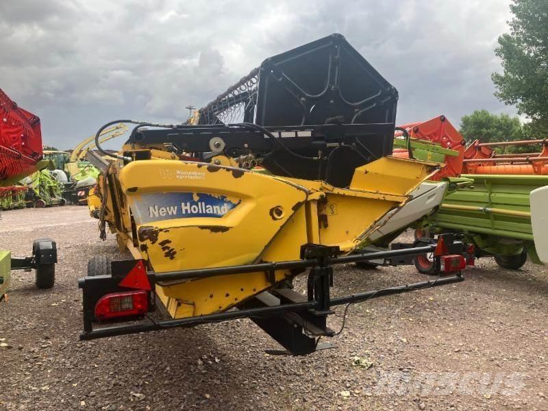 New Holland CR 980 Combine harvesters
