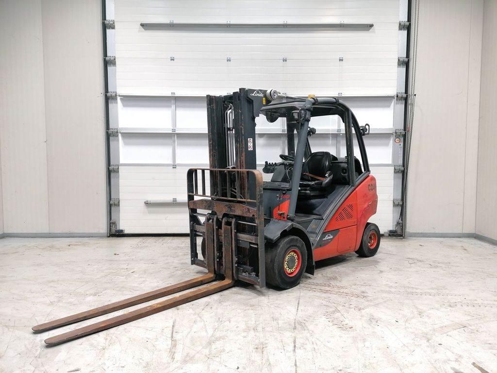 Linde H30T-02 LPG trucks