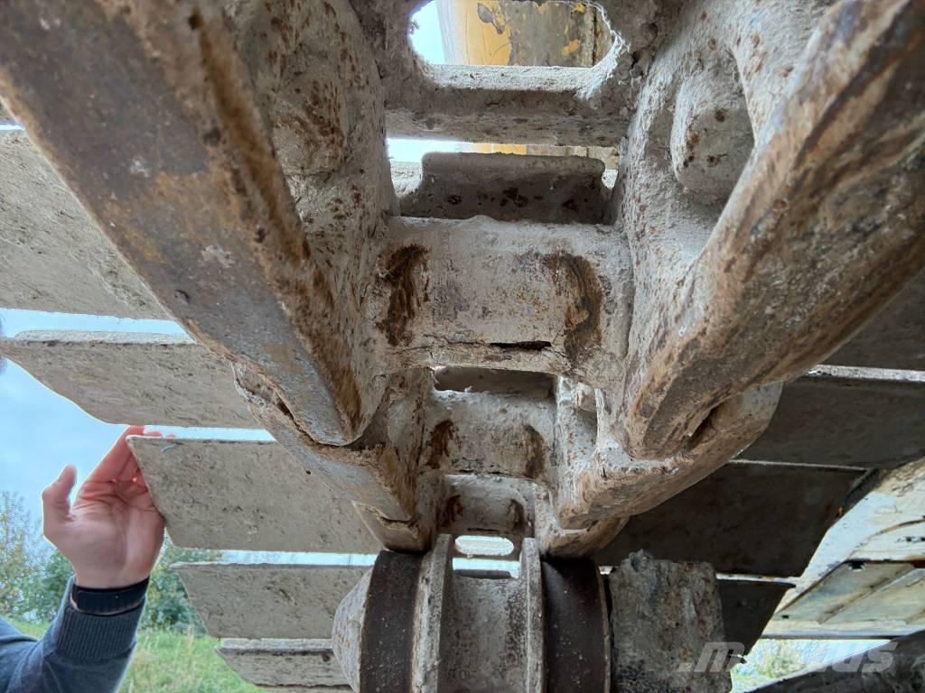 Komatsu PC 210 LC-8 Crawler excavators