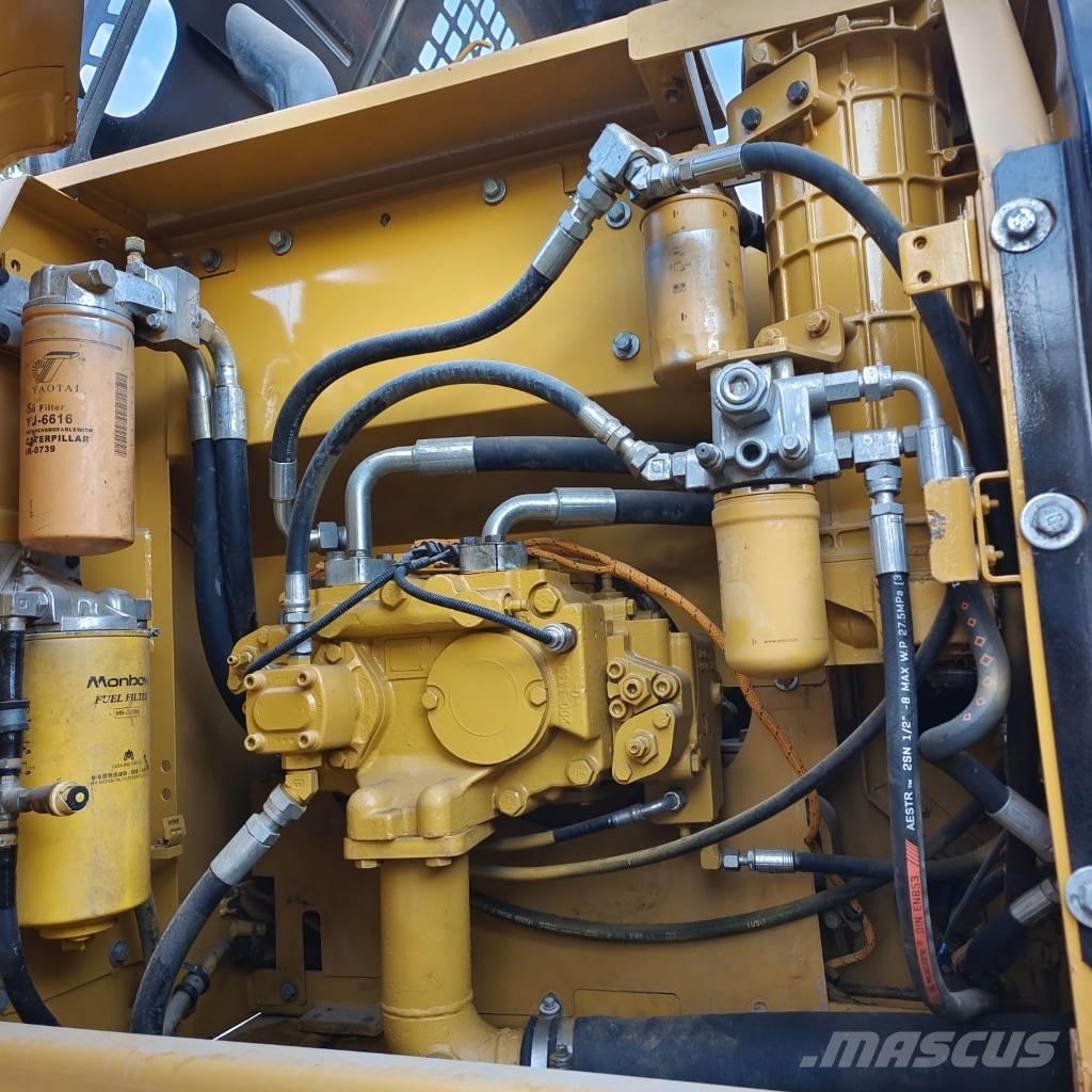 CAT 320 D Crawler excavators