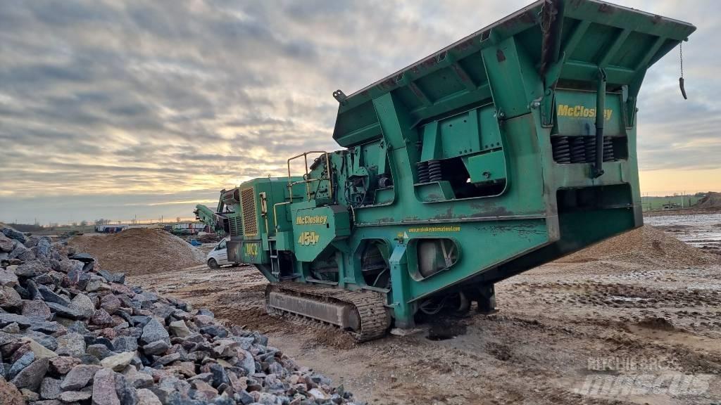 McCloskey l54 Mobile crushers
