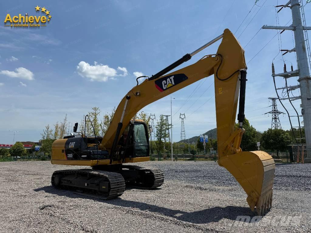 CAT 320 D2 Crawler excavators