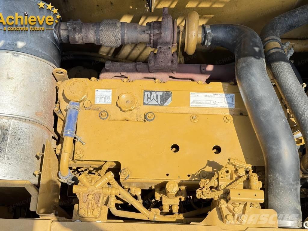 CAT 320 D2 Crawler excavators