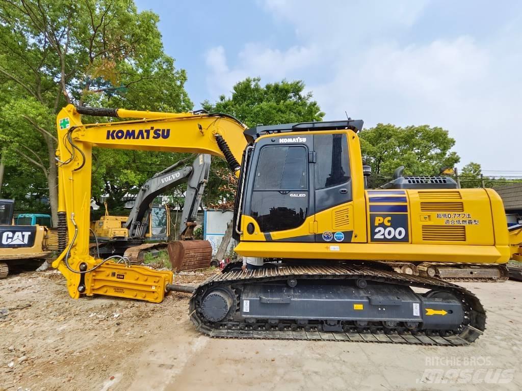 Komatsu PC 200-8 Crawler excavators