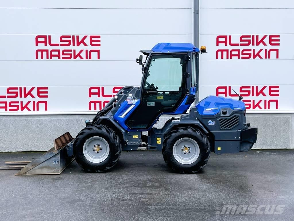 Multione 11.9K Telescopic wheel loaders