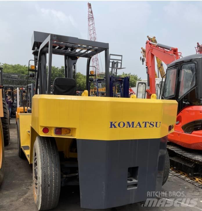 Komatsu 15 ton Diesel trucks