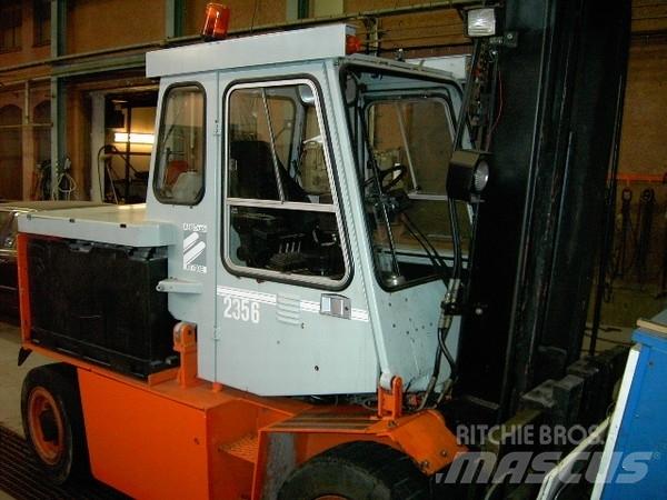 ABB AT 700 Electric forklift trucks