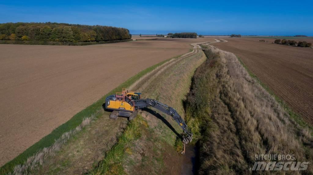 Volvo EC 220 EL Crawler excavators