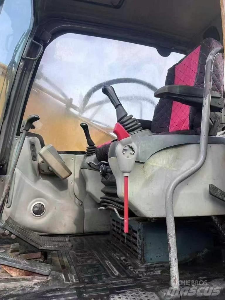 XCMG XE 215 DA Crawler excavators