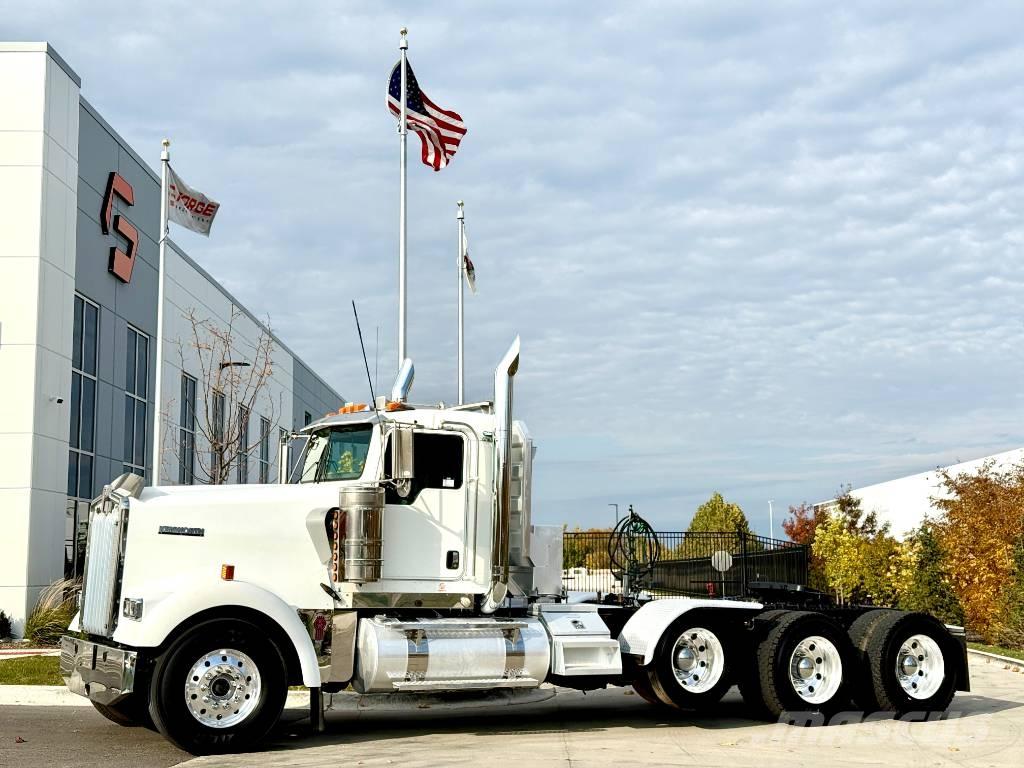 Kenworth W 900 Tractor Units
