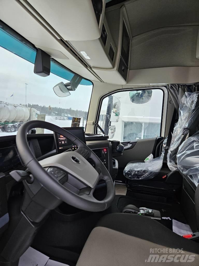 Volvo FH460 Box body trucks