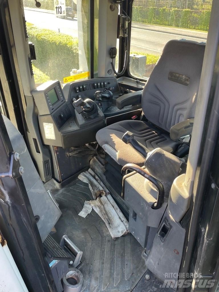 CAT D8T LGP Crawler dozers