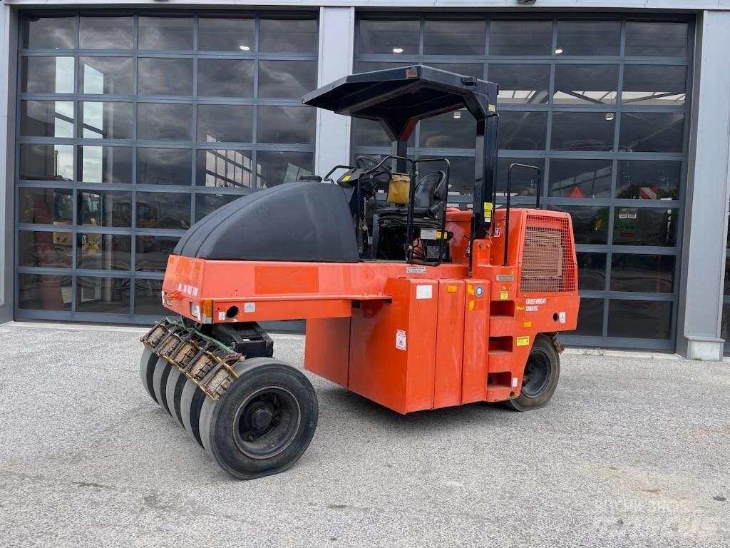 Dynapac CP 142 Pneumatic tired rollers