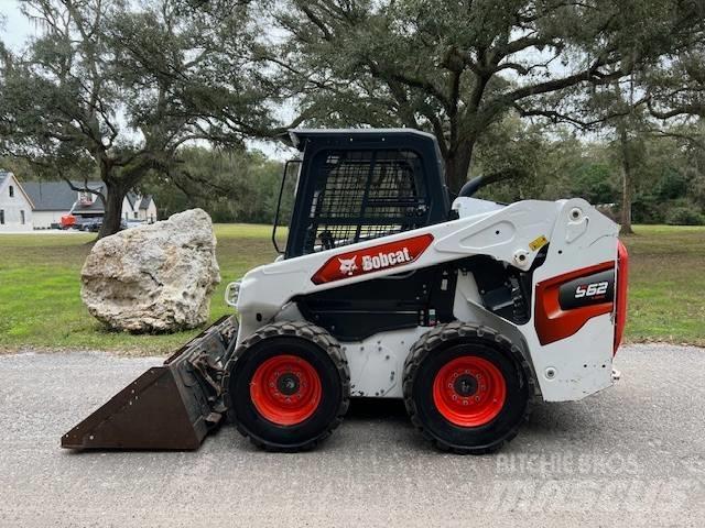 Bobcat S 62 Skid steer loaders