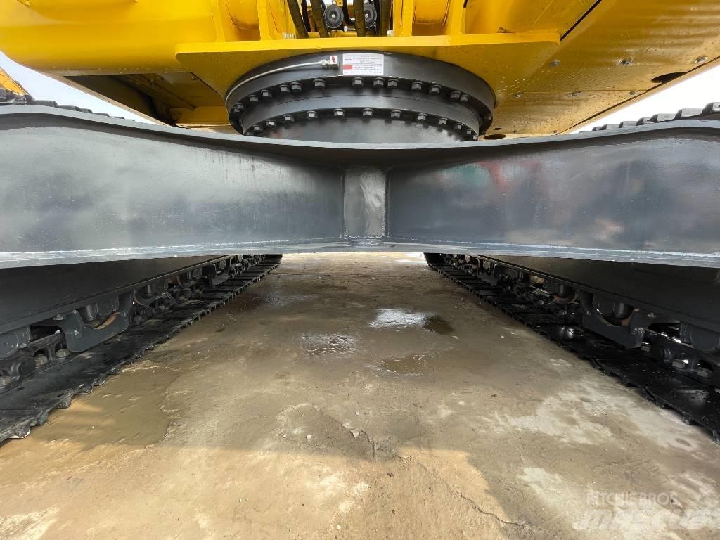 Komatsu PC220-8 Crawler excavators
