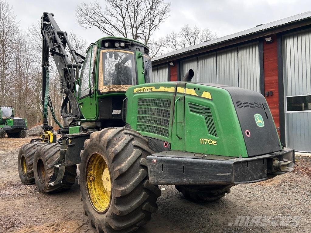 John Deere 1170 E Harvesters