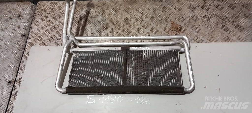 Scania R 440.     1772717 Radiators