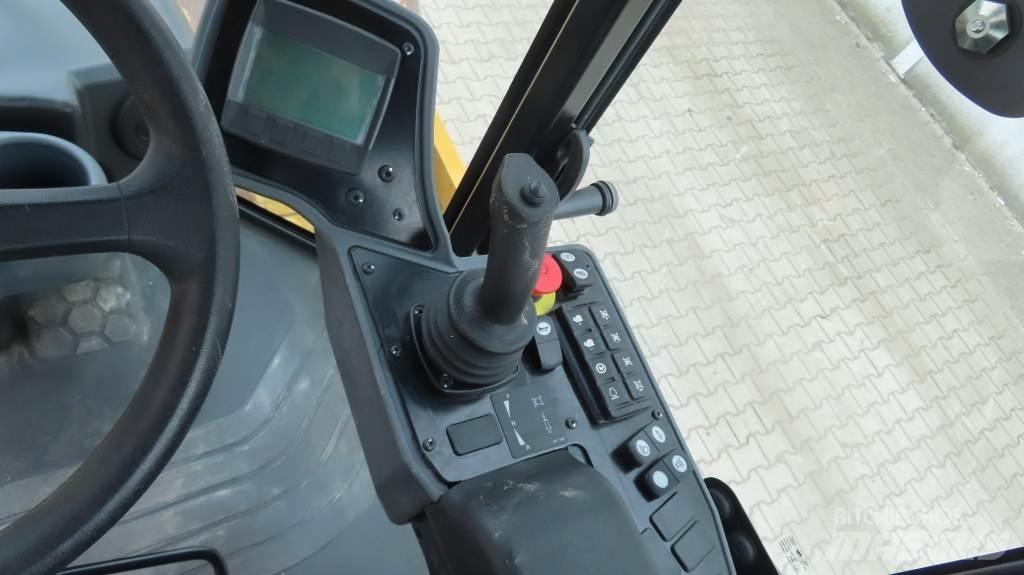CAT CS13 Single drum rollers