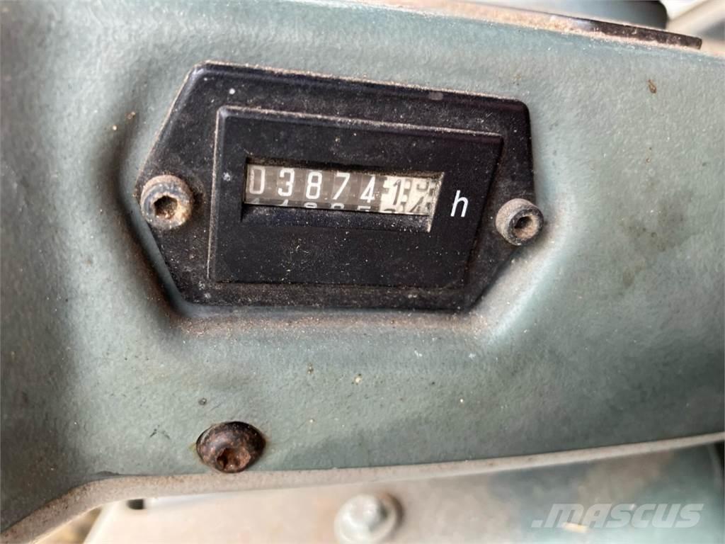 CAT 906 Wheel loaders