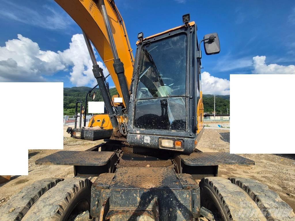Hyundai HW 145 Wheeled excavators