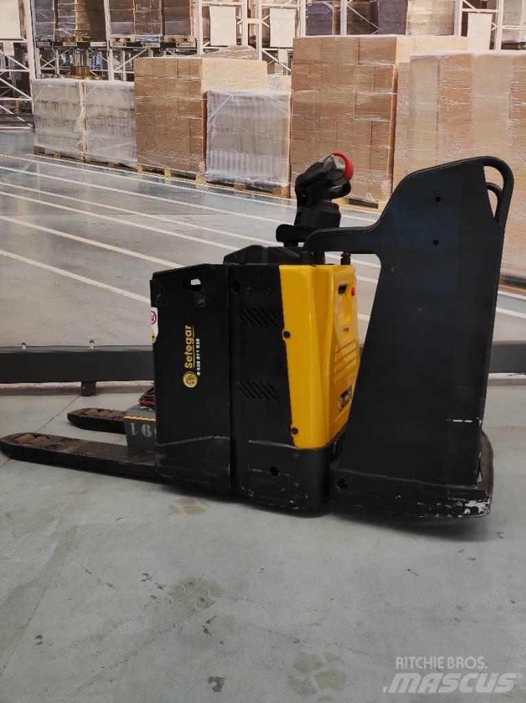 Yale MP20X FBW Low lifter with platform