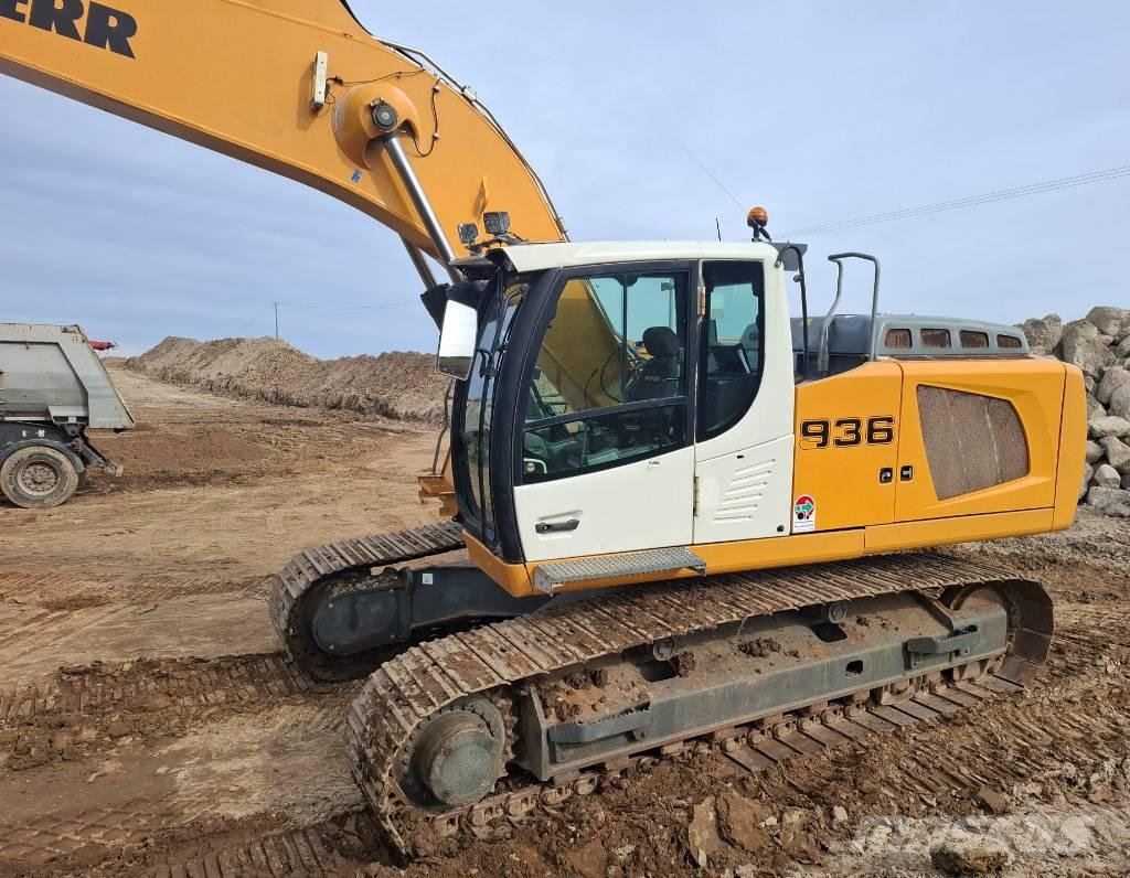 Liebherr 936 Crawler excavators