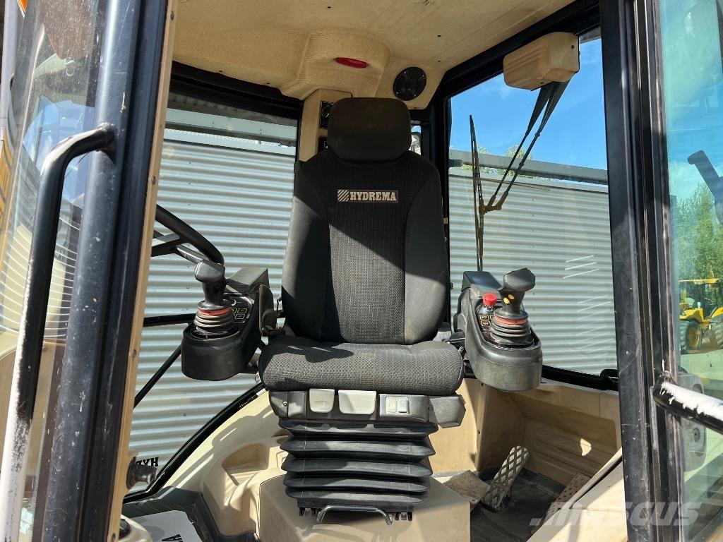 Hydrema 906 E Backhoe loaders