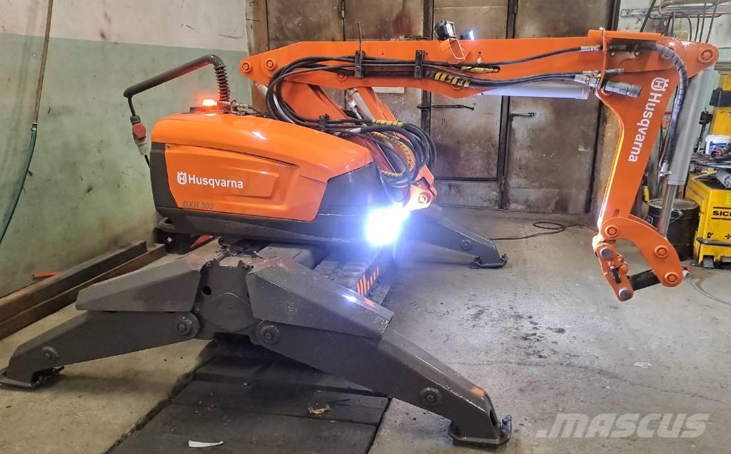 Husqvarna DXR 300 Mini excavators < 7t (Mini diggers)