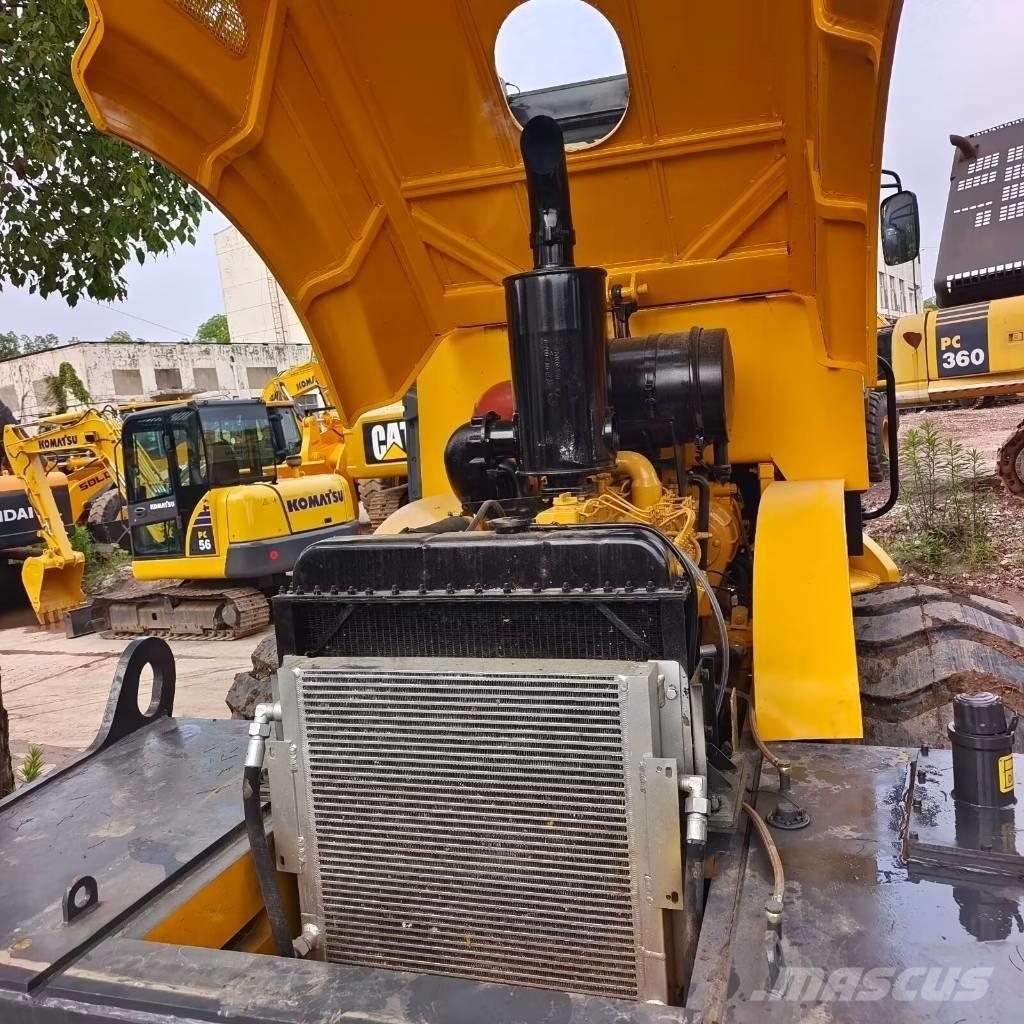 XCMG XS 223 J Single drum rollers