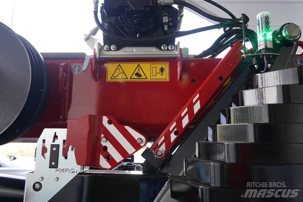 Hoeflon C30e Mini cranes