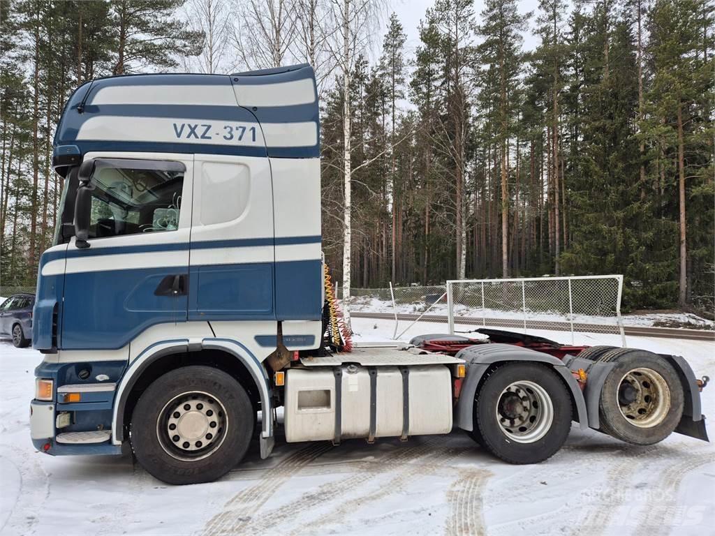 Scania R560 6x2 Tractor Units