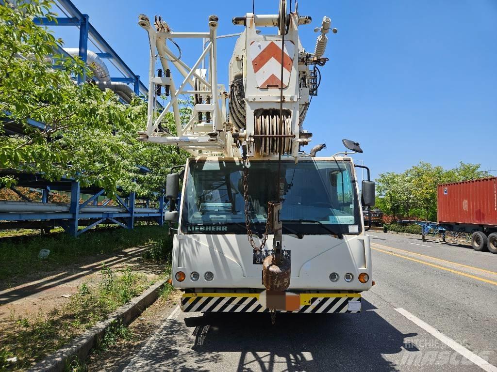 Liebherr LTM1055 All terrain cranes