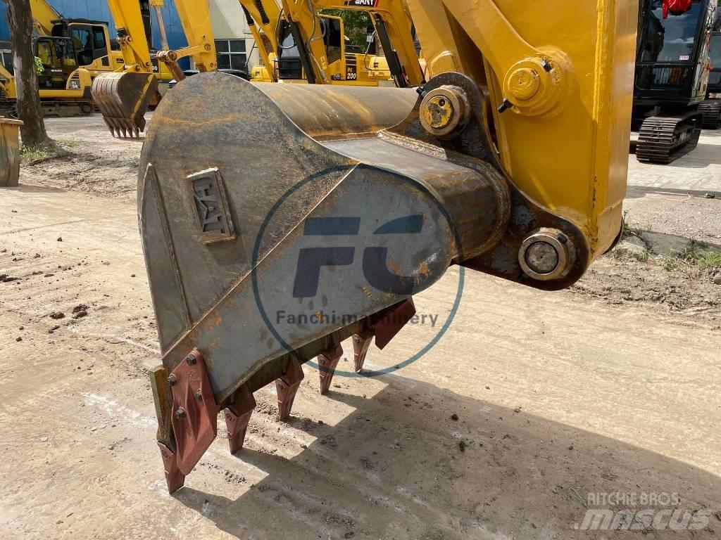 CAT 320 D 2 Midi excavators  7t - 12t