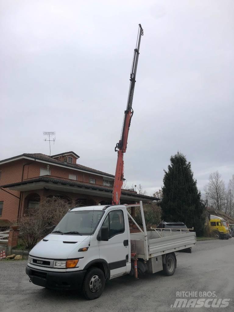 Iveco Daily 35-130 Box body trucks