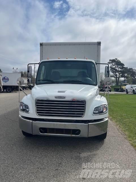 Freightliner M2106 Box body trucks