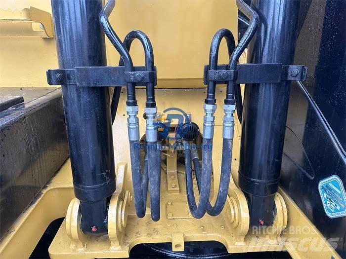 CAT 313D2GC Midi excavators  7t - 12t
