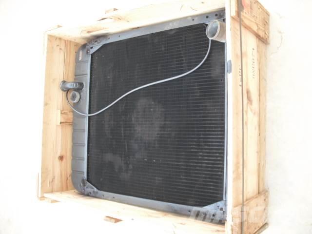 CAT radiator 140 G Graders