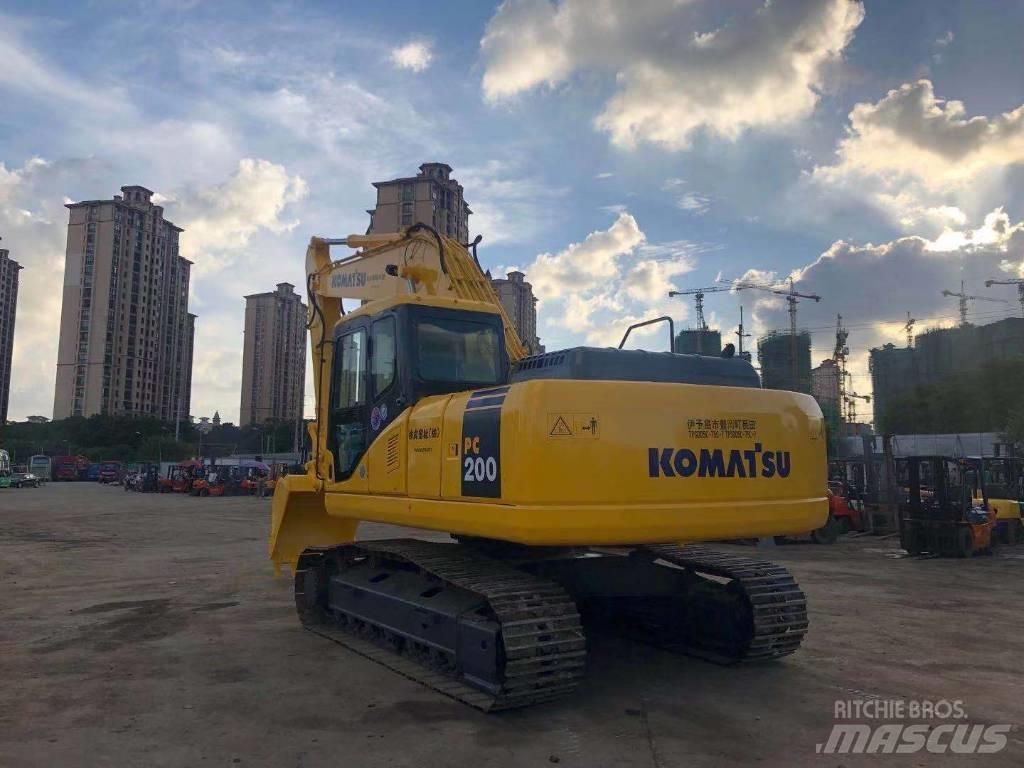 Komatsu PC 200-7 Crawler excavators