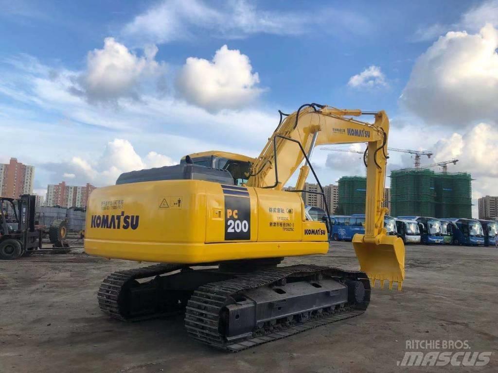 Komatsu PC 200-7 Crawler excavators