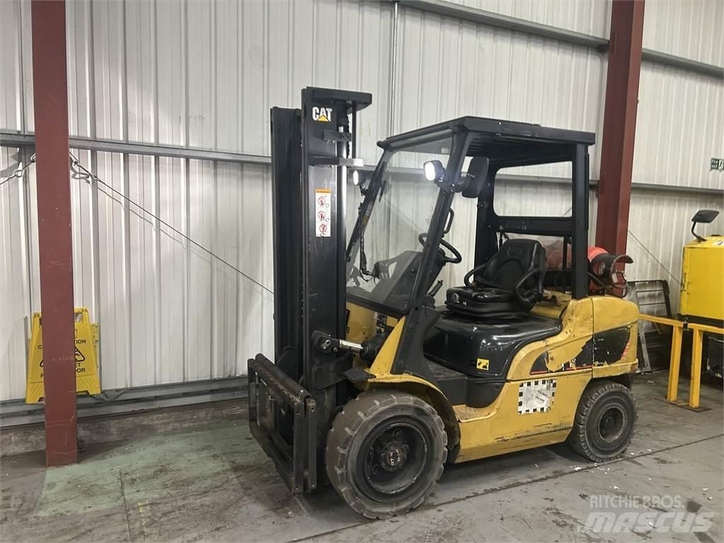CAT GP35NT LPG trucks