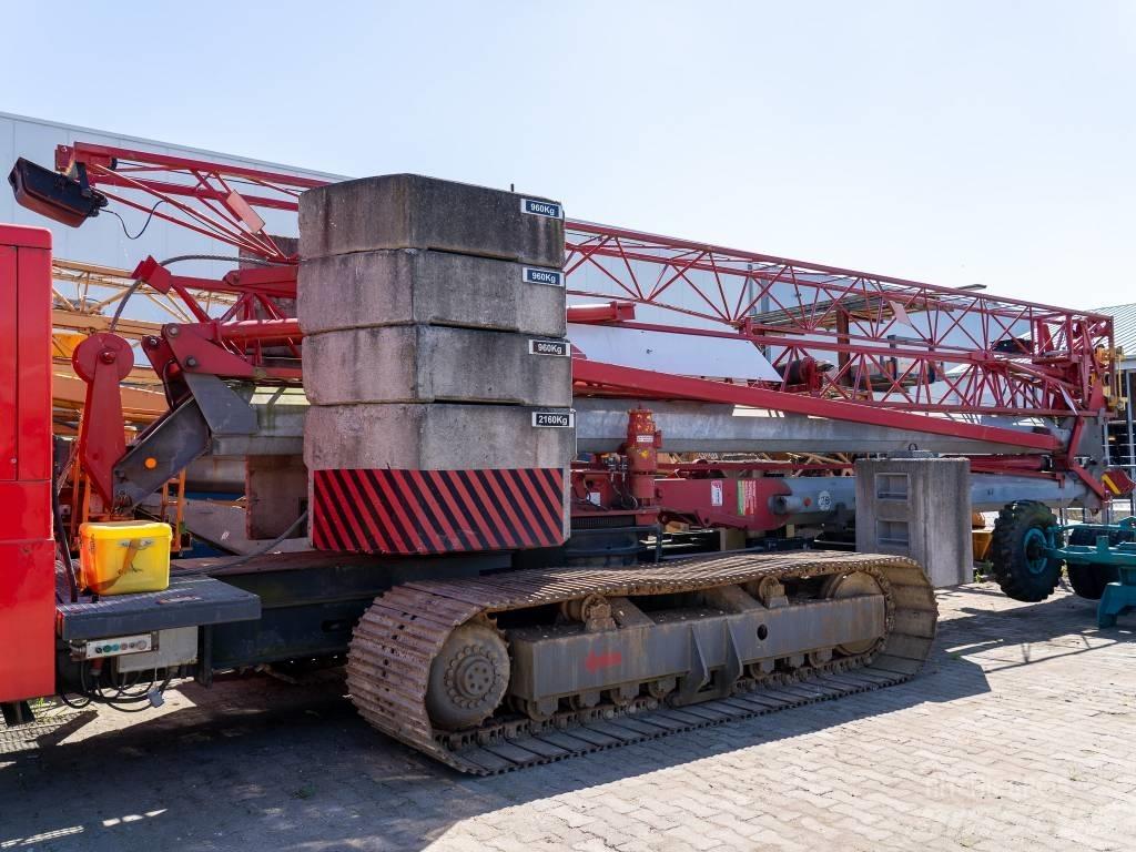 Potain HD 21 A Self erecting cranes
