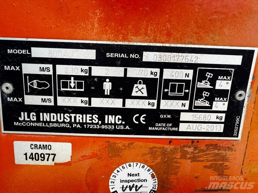 JLG 800AJ Articulated boom lifts