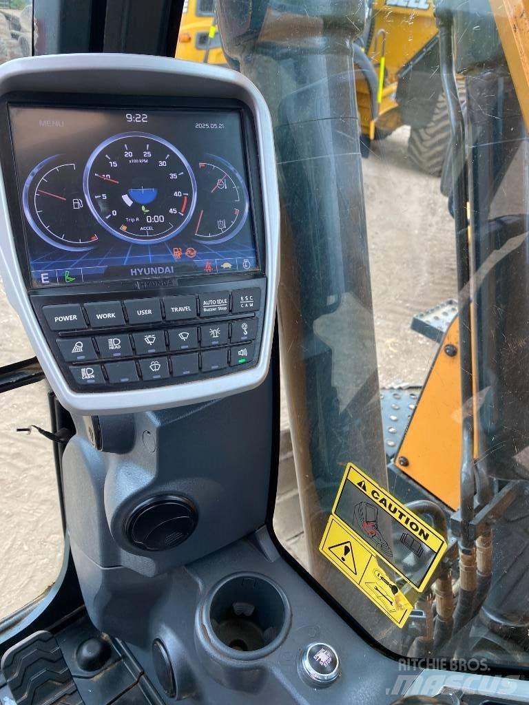 Hyundai HX130 LCR Crawler excavators