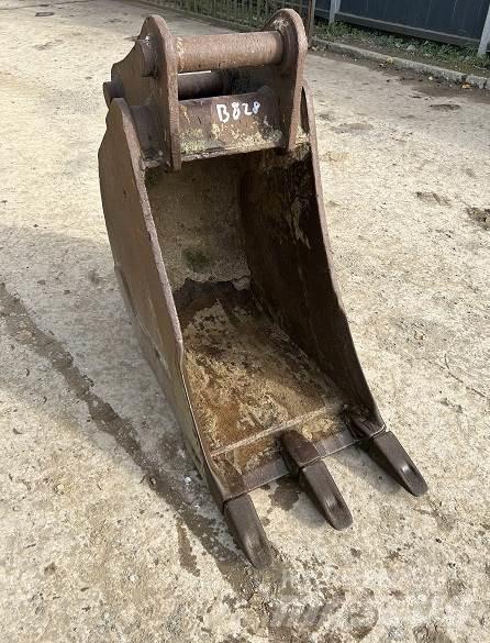  2' BUCKET, 80mm PINS Buckets
