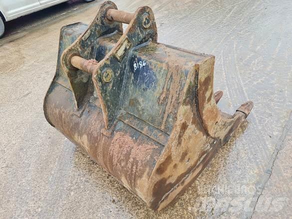  4' BUCKET, 65mm PINS Buckets