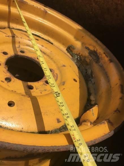  MASSEY REAR WHEEL Tyres, wheels and rims