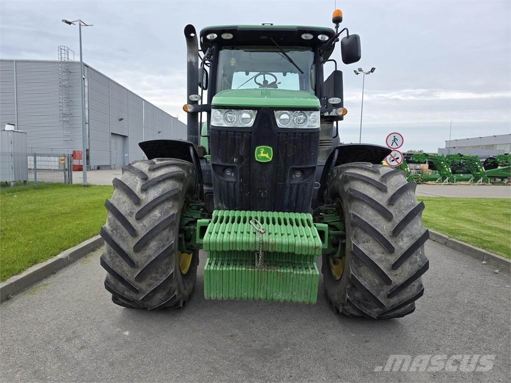 John Deere 7260R Tractors